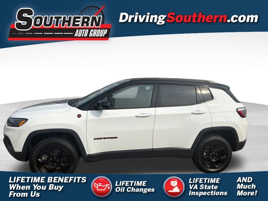 Used 2024 White Jeep Trailhawk image 1