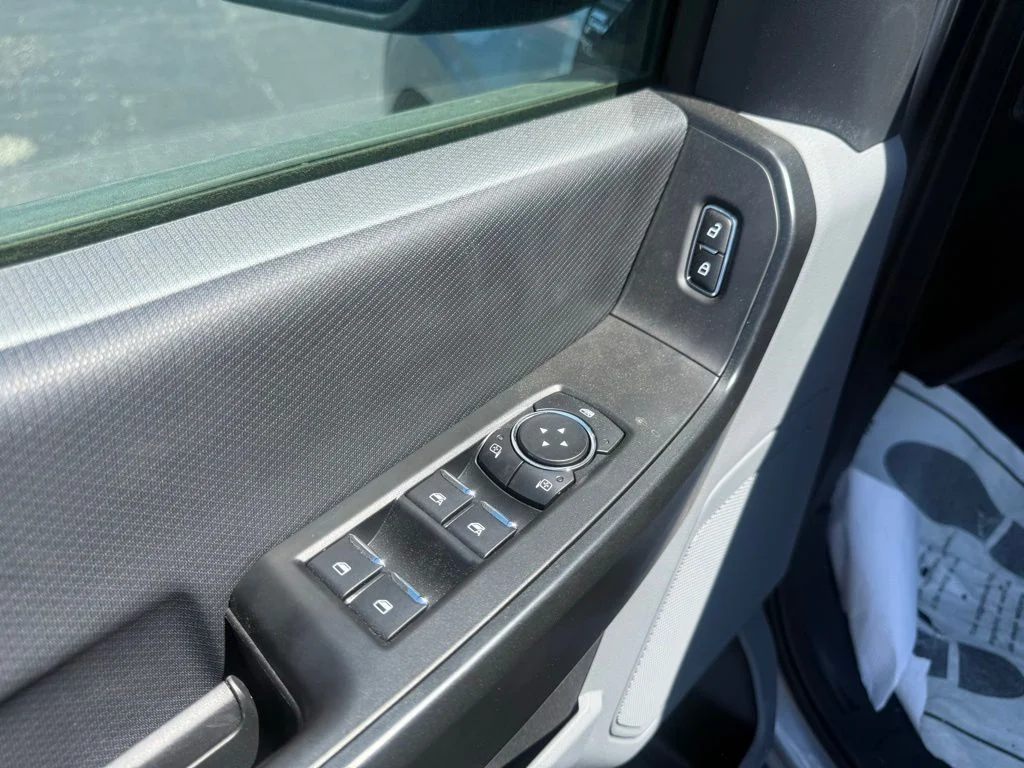 New 2025 Iconic Silver Metallic Ford XL image 15