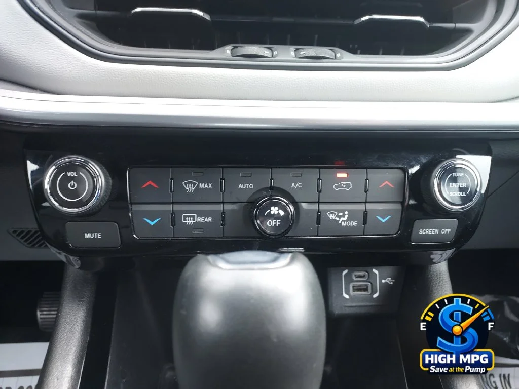 Used 2025 Blue Jeep Limited image 19