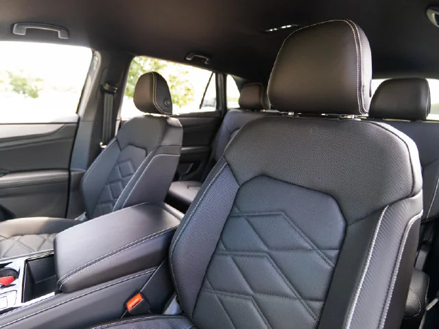 New 2026 Gray Volkswagen SE w/Technology image 5