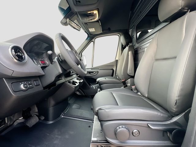 New 2026 Arctic White Mercedes-Benz Cargo 144 WB image 16