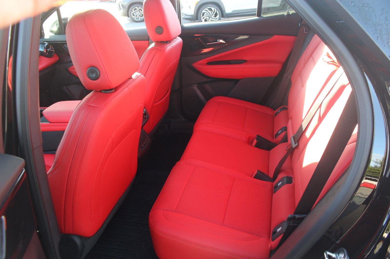 Used 2026 Black Chevrolet SS image 31