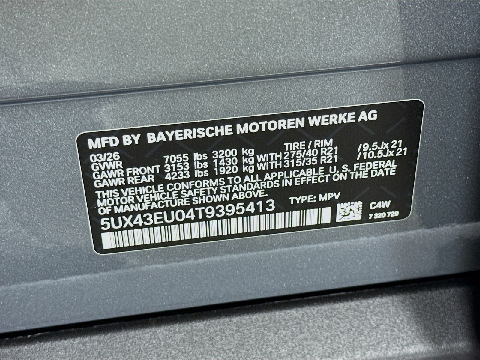 New 2026 Skyscraper Grey Metallic BMW xDrive50e image 34