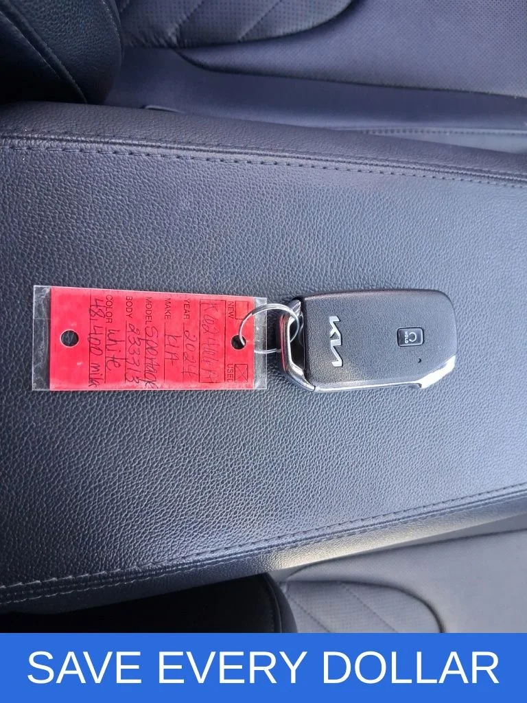 Used 2024 White Kia X-Line image 22