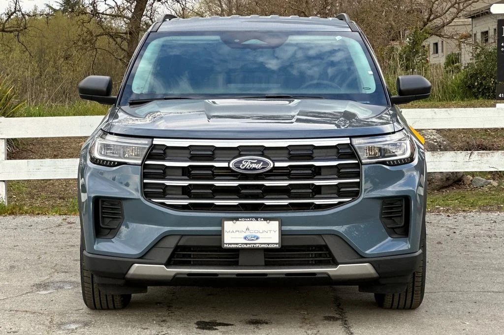 New 2026 Vapor Blue Ford Active image 9