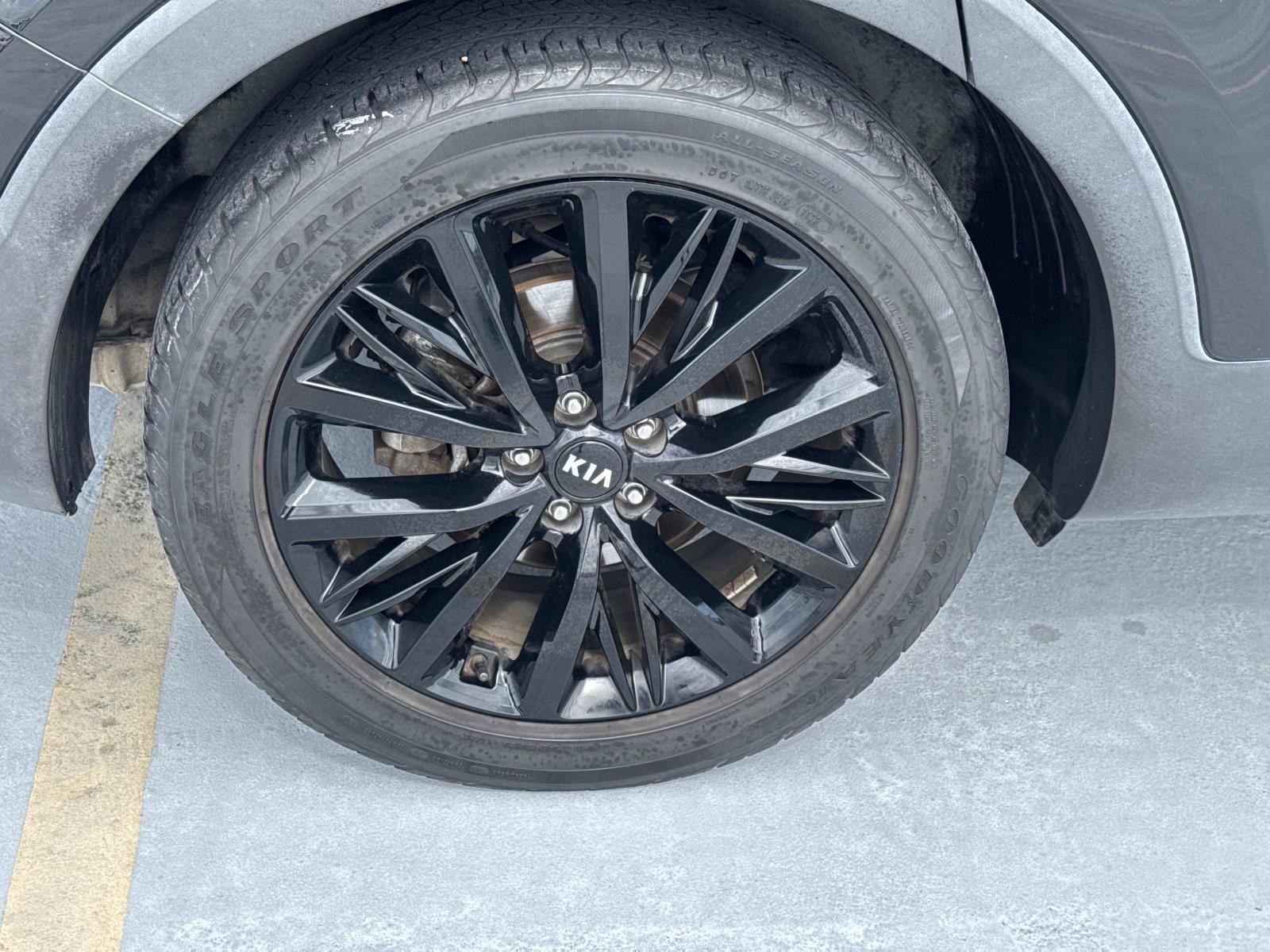 Used 2020 Ebony Black Kia SX image 7