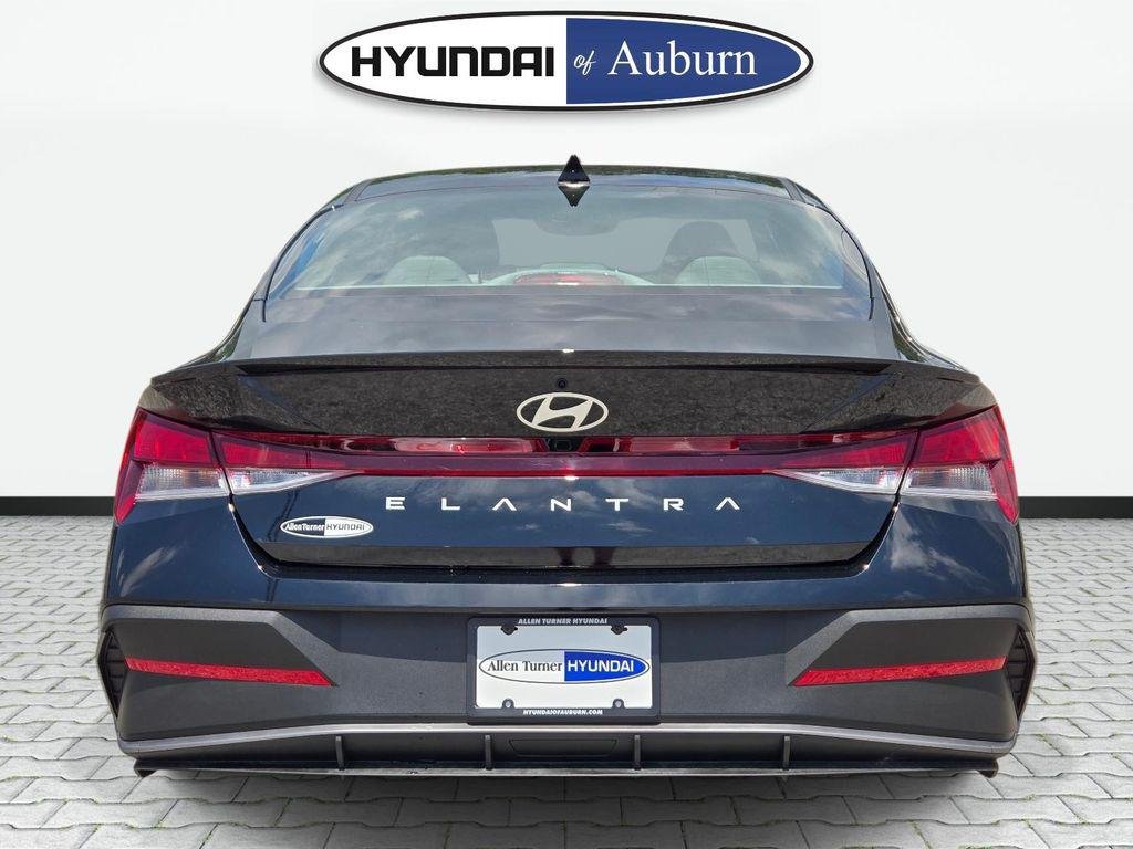 New 2026 Black Hyundai SEL Sport image 6
