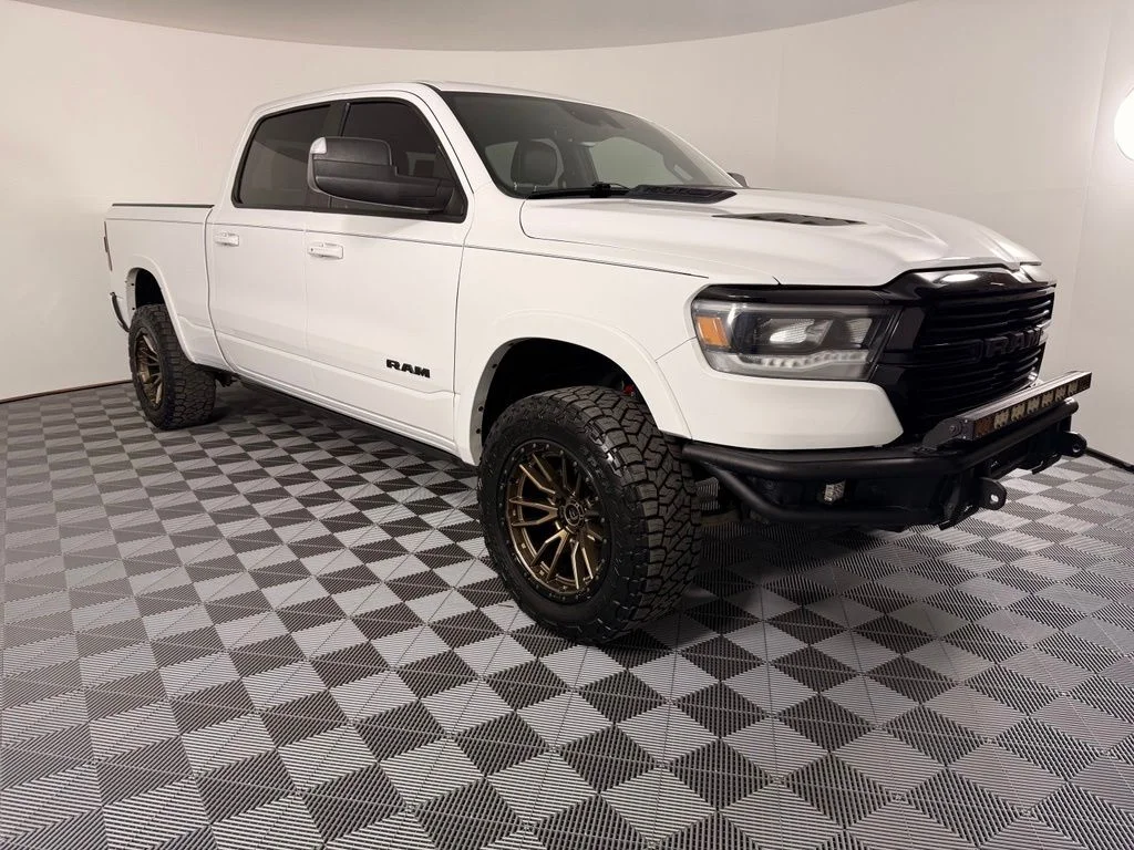 Used 2022 White Ram Laramie image 5