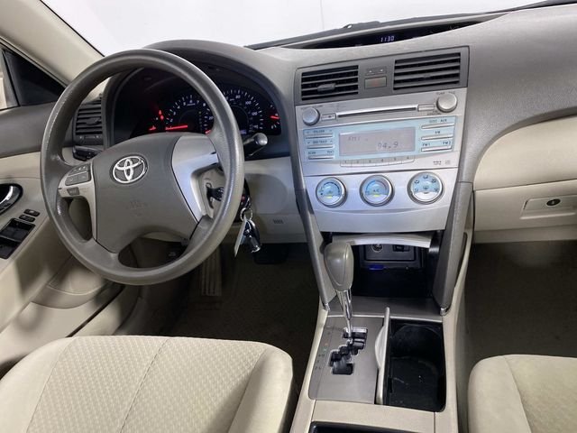 Used 2009 Beige Toyota LE image 12