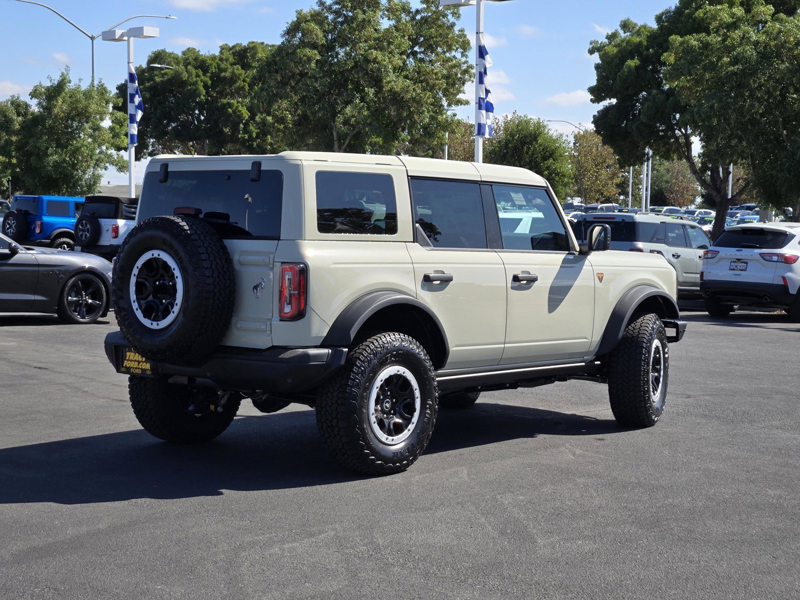 New 2026 Desert Sand Ford Badlands® image 4
