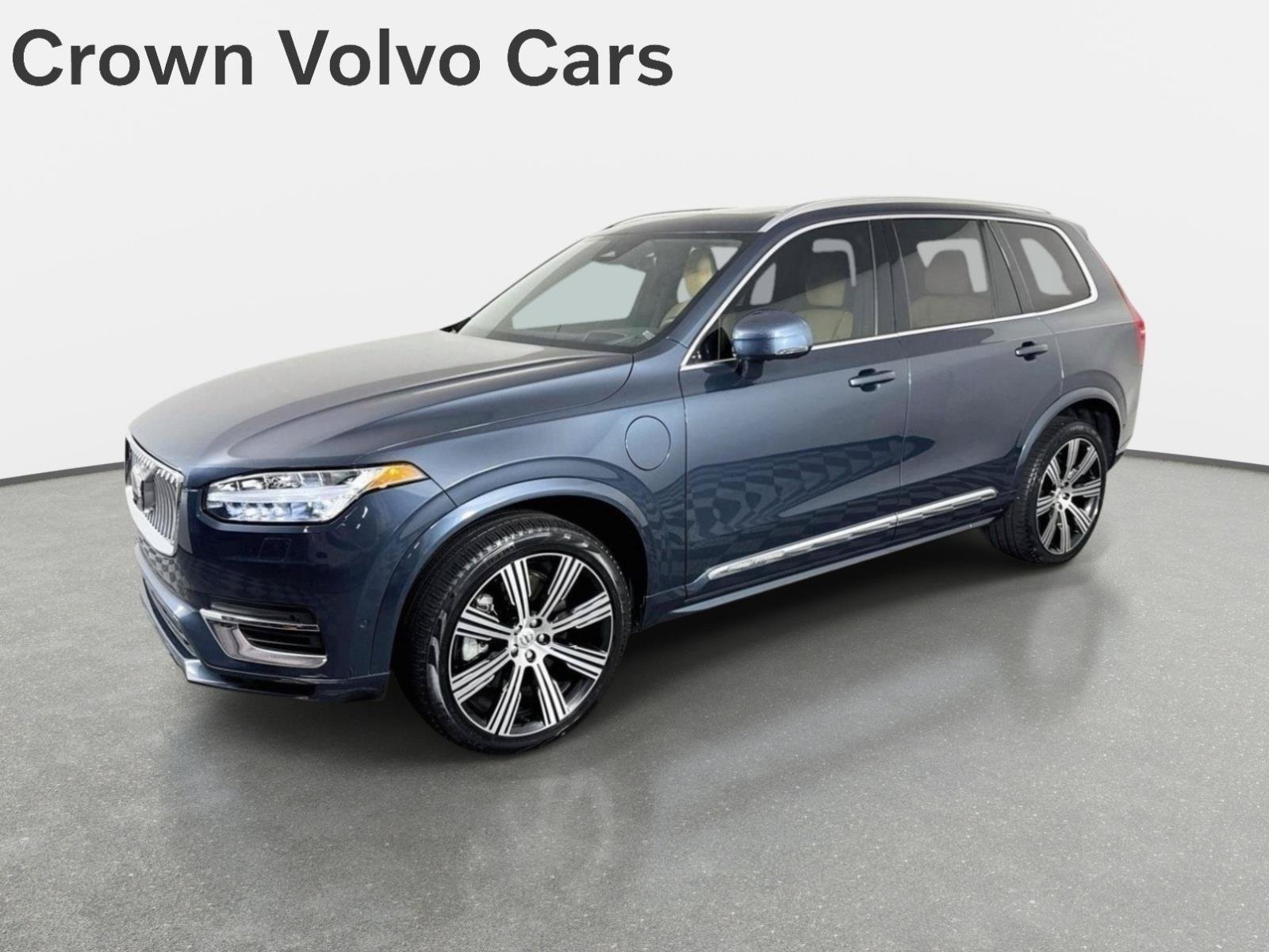 Used 2024  Volvo Ultimate Bright Theme image 1