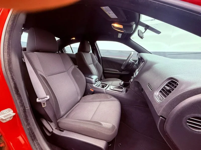 Used 2022  Dodge SXT Sedan 4D image 9