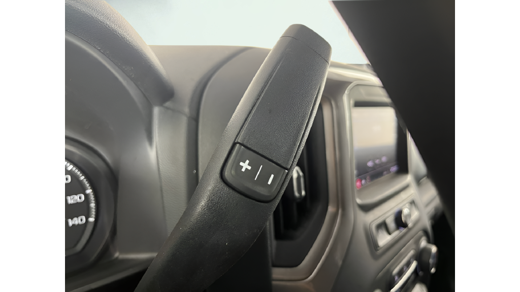 Used 2021 Blue Chevrolet Custom image 21