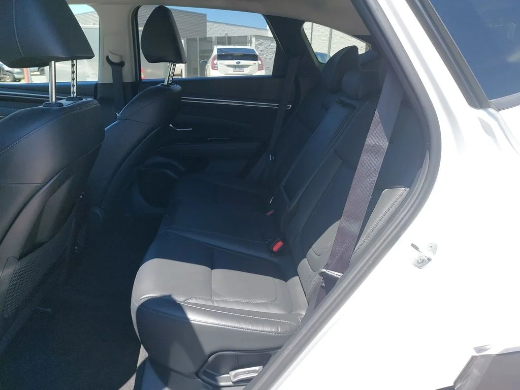 Used 2022 White Hyundai Limited image 14
