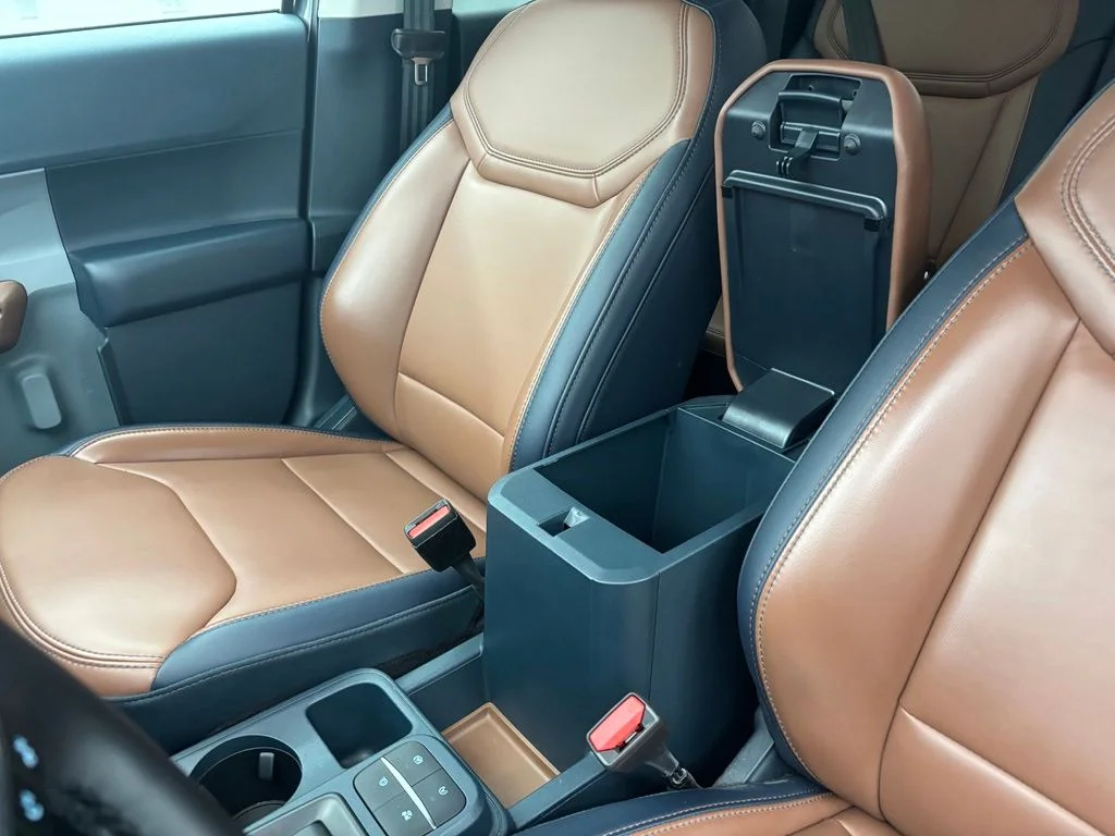 Used 2024 Gray Ford Lariat image 25
