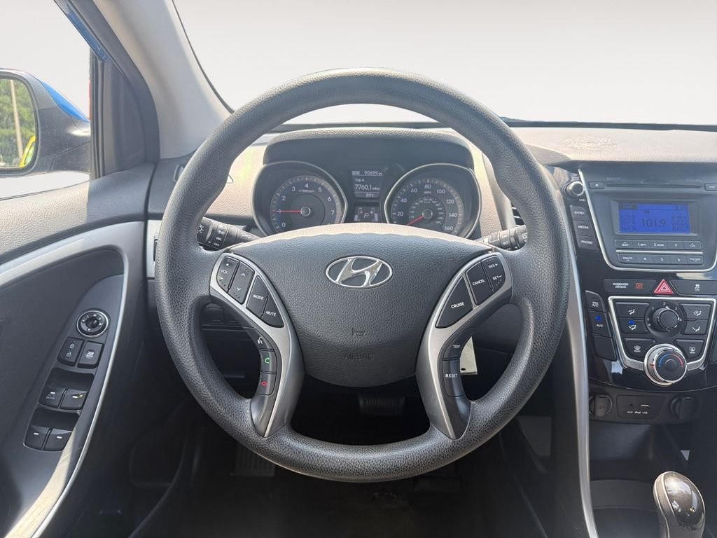 Used 2017 Blue Hyundai Base image 12