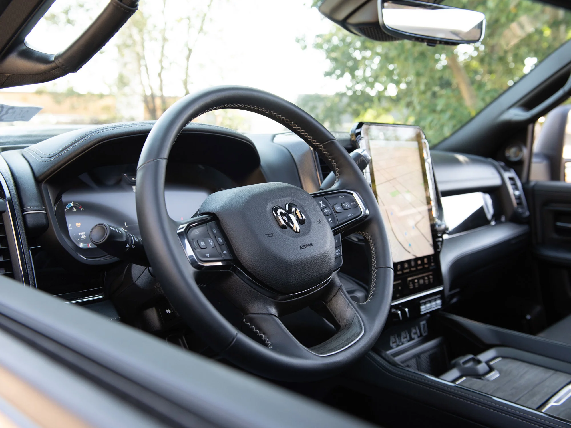 Used 2025 Grey RAM Limited image 12