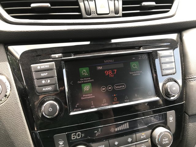 Used 2019 Magnetic Black Pearl Nissan SL image 17