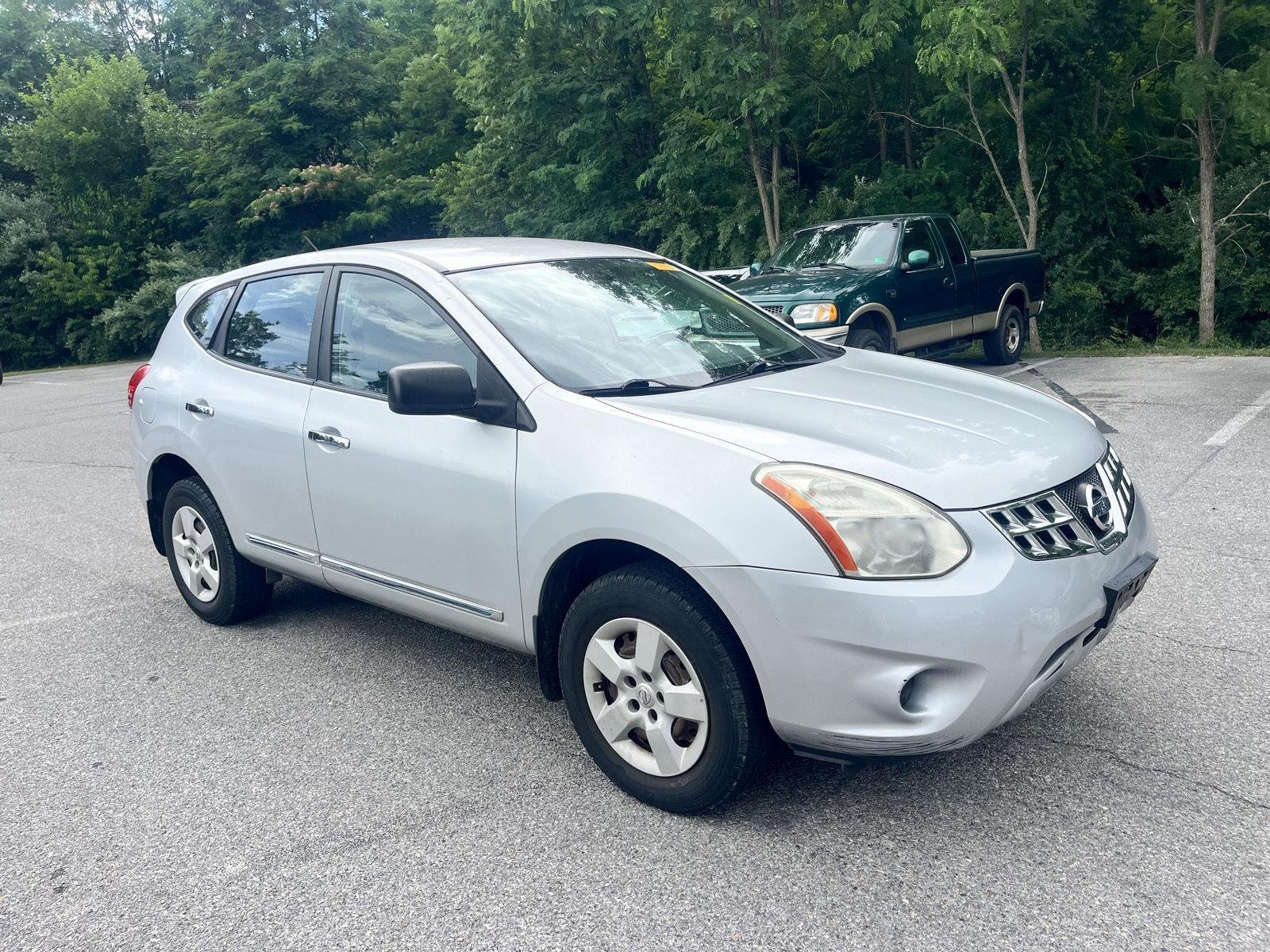 Used 2012 Brilliant Silver Nissan S image 1
