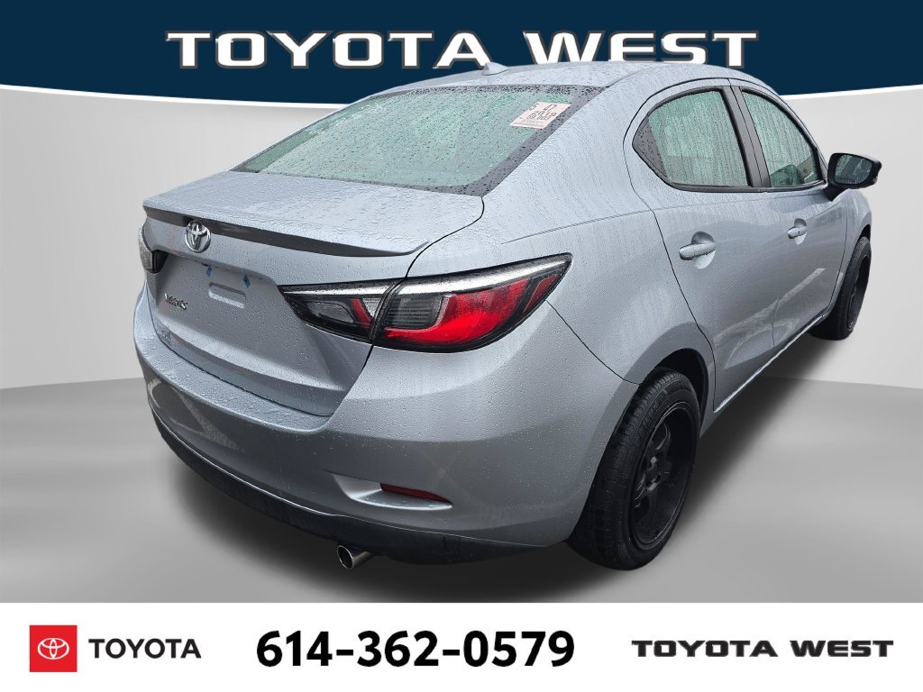 Used 2019  Toyota LE image 8