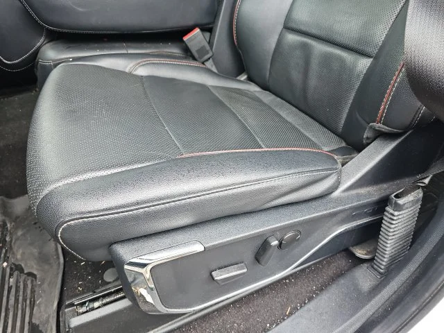Used 2022 White Ford Lariat image 18