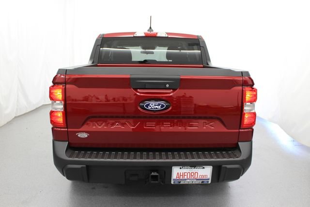 New 2026 Ruby Red Metallic Tinted Clearcoat Ford XLT image 9