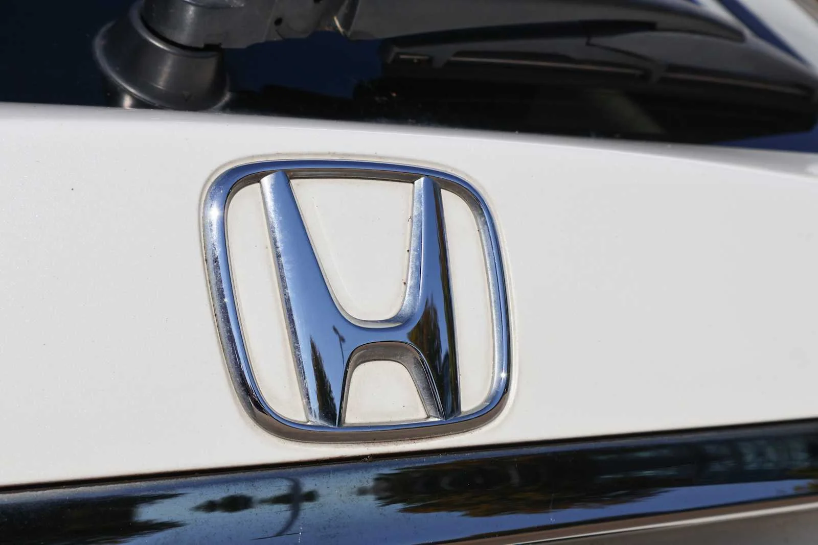 Used 2022 Platinum White Pearl Honda EX image 12