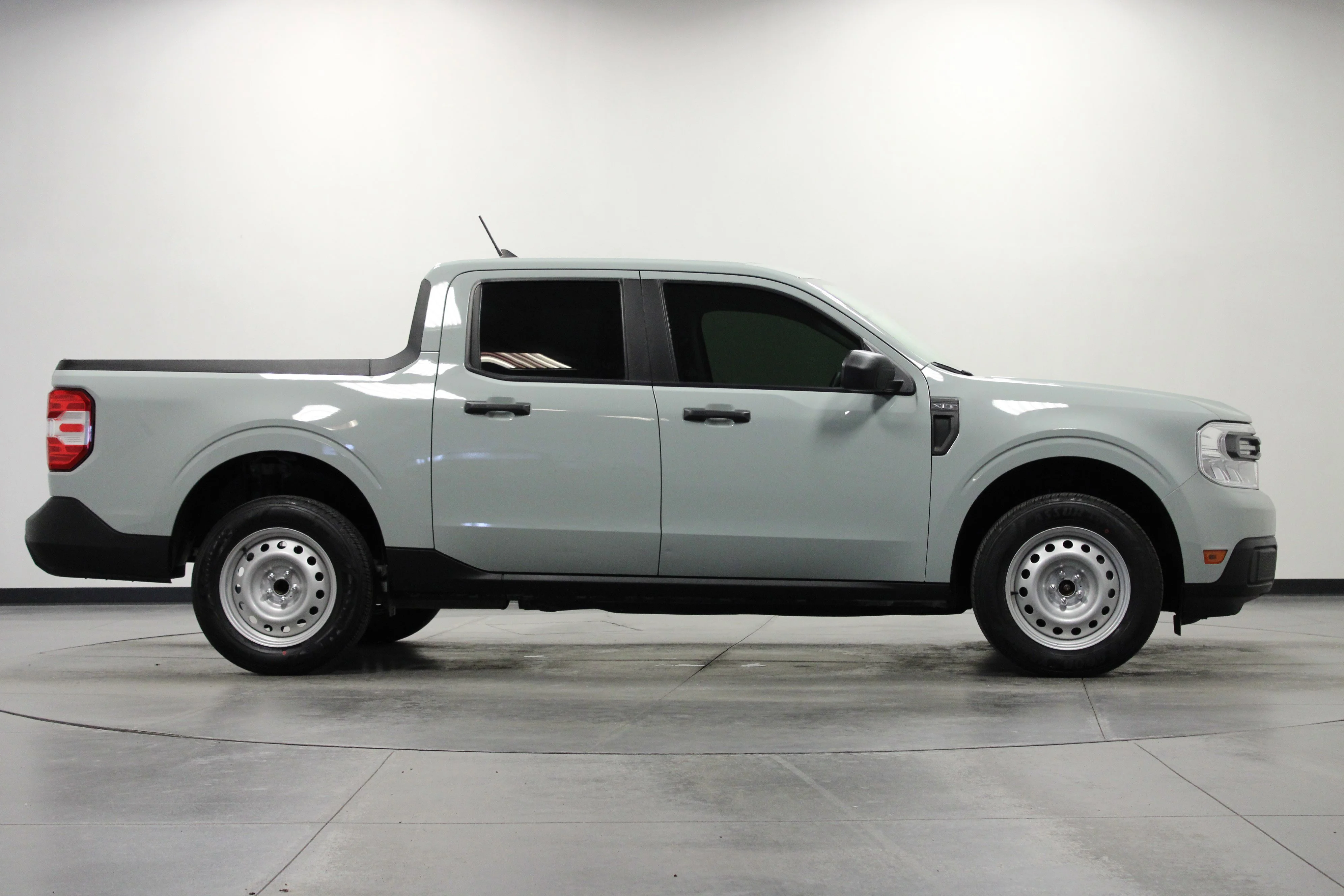 Used 2024 Cactus Ford XLT image 3