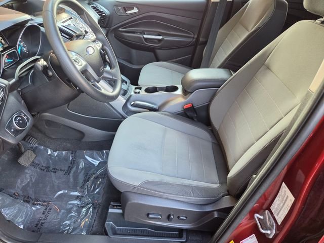 Used 2016 Orange Ford SE image 11