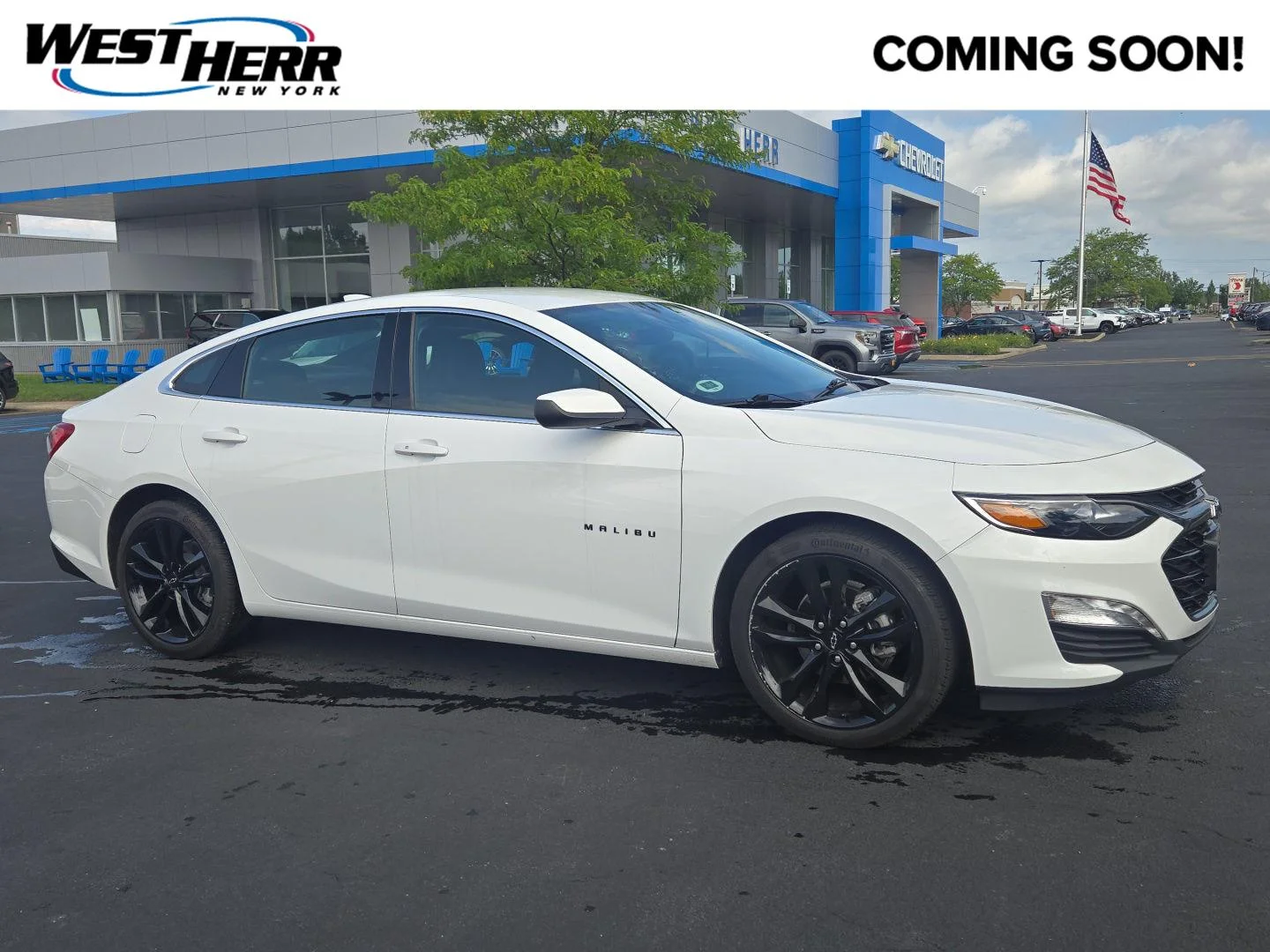 Used 2024 Summit White Chevrolet 1LT image 1