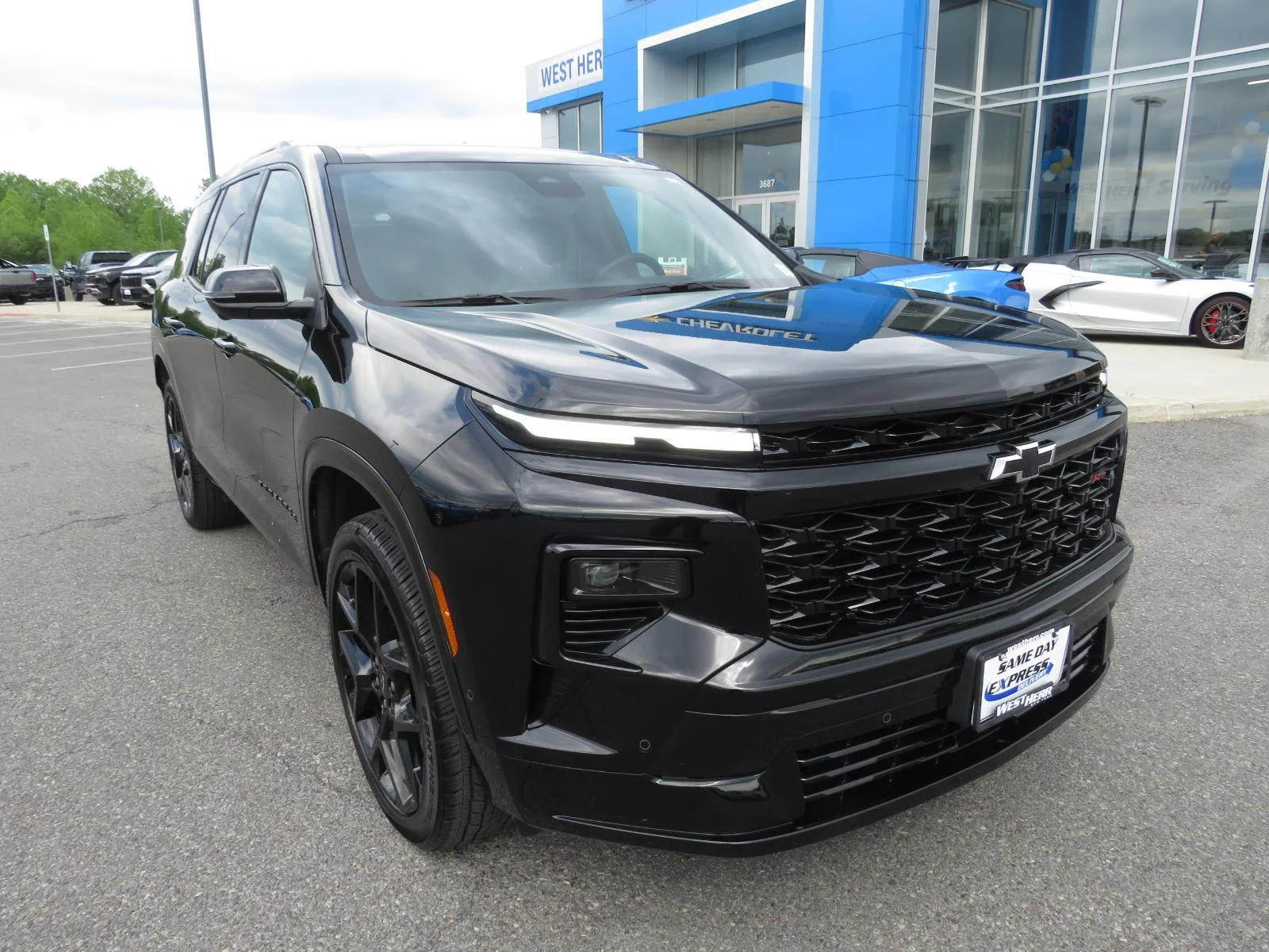 Used 2025 Mosaic Black Metallic Chevrolet RS image 4