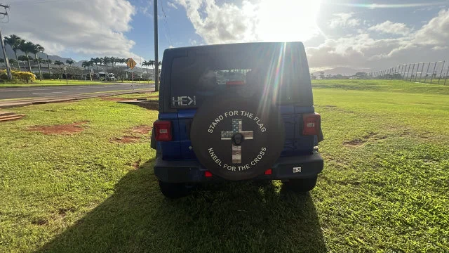 Used 2018 Blue Jeep Unlimited Sahara image 4