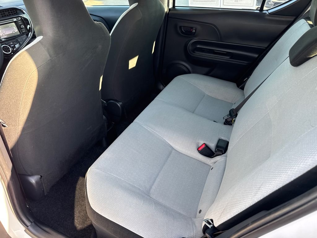 Used 2018  Toyota One image 19