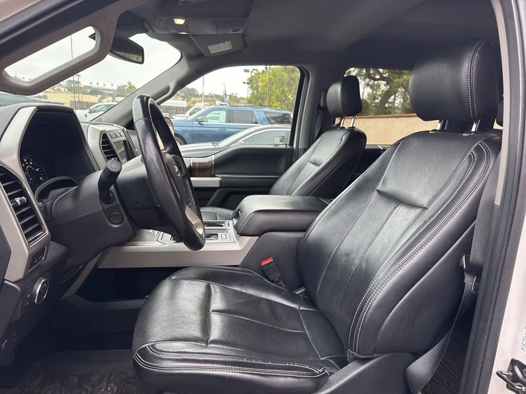 Used 2018 White Ford Lariat image 5