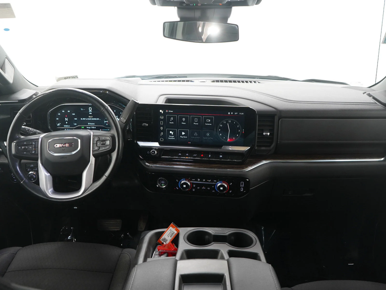 Used 2023 White GMC SLE image 17