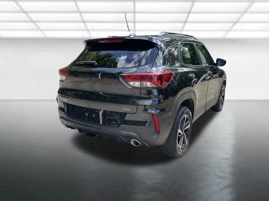 Used 2022 Black Chevrolet RS image 4