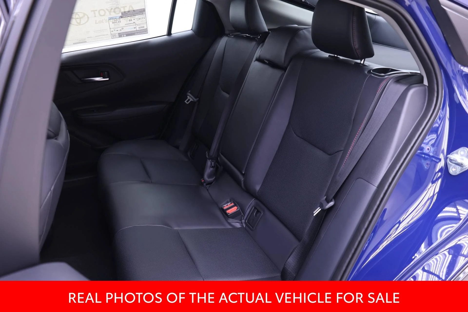 2026 Toyota Prius Plug-in Hybrid XSE - Photo 9