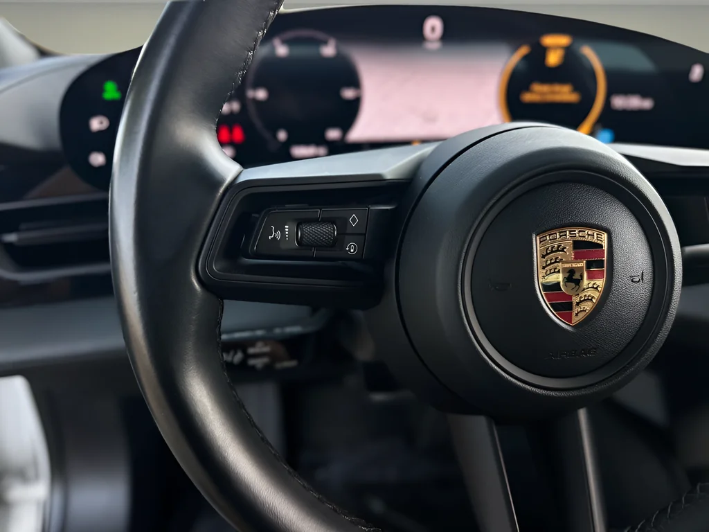 2023 Porsche Taycan S - Photo 13