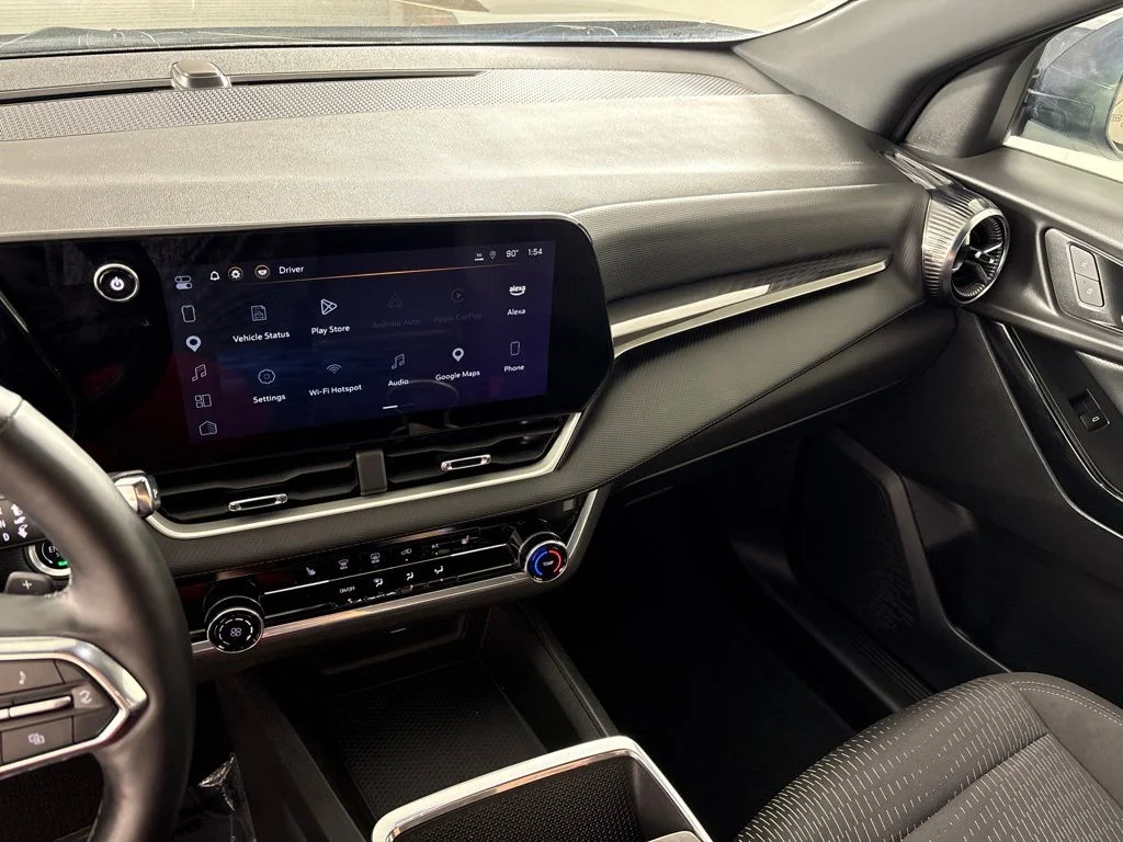 Used 2025 Black Chevrolet LT image 32