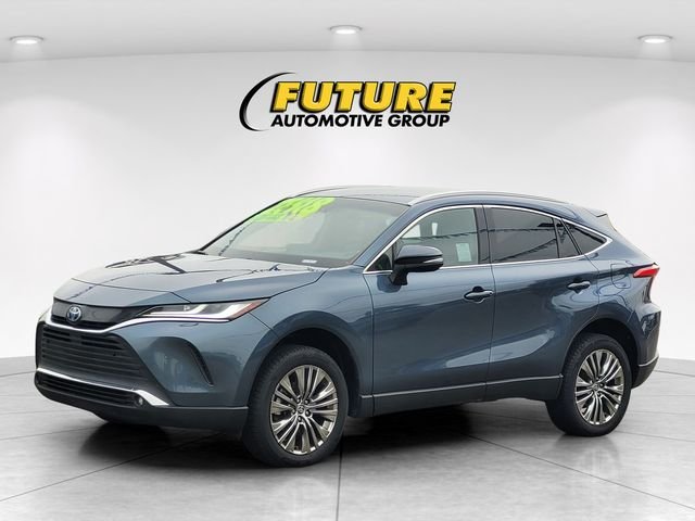 Used 2023 Gray Toyota XLE image 5