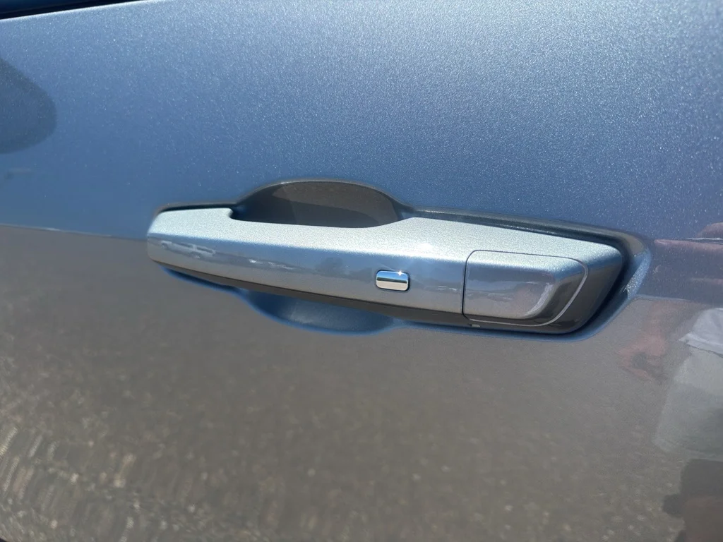 New 2026 Sterling Metallic GMC Elevation image 9