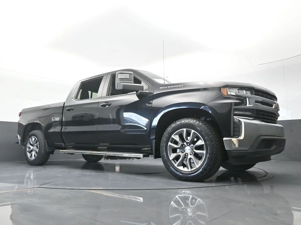 Used 2021 Black Chevrolet LT image 62