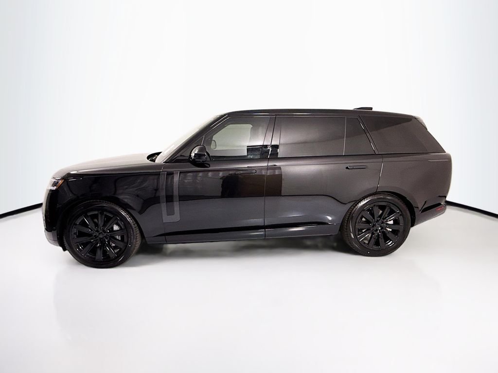 New 2026 Santorini Black Land Rover SE image 8