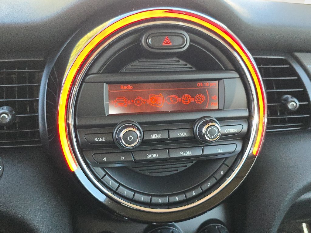 Used 2015 Orange MINI Base image 27