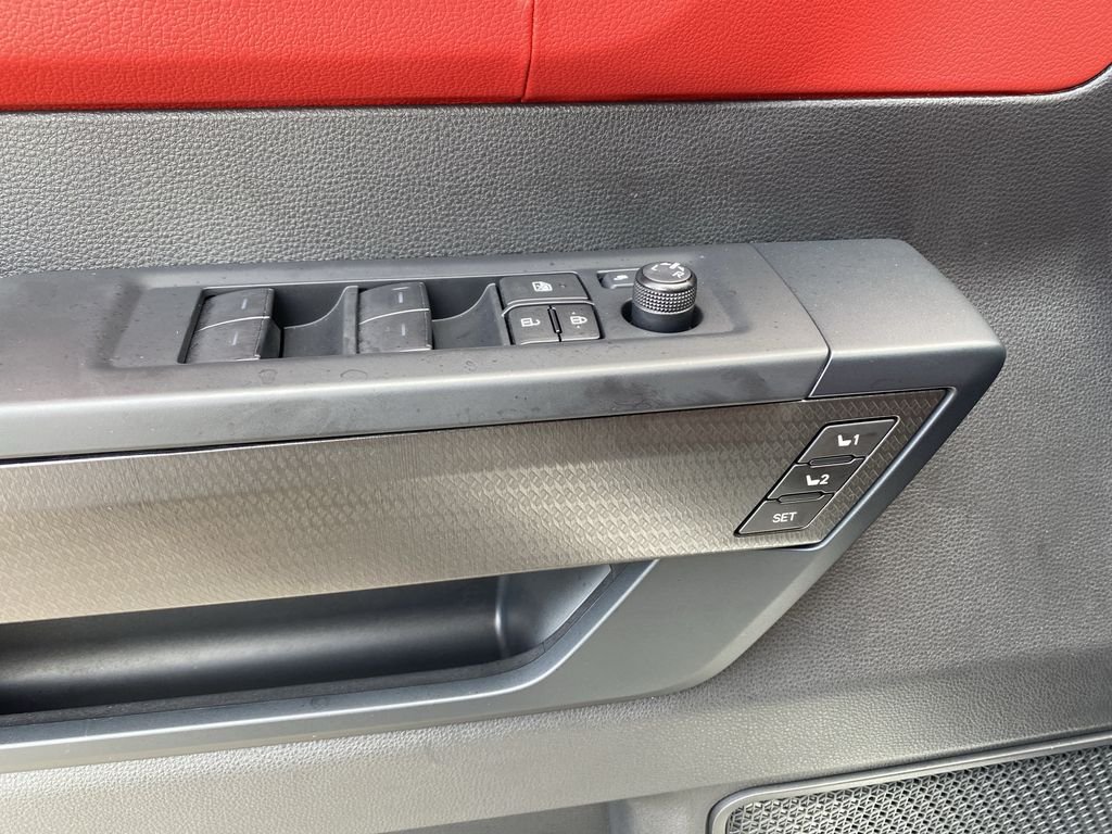2025 Toyota Sequoia TRD Pro - Photo 17