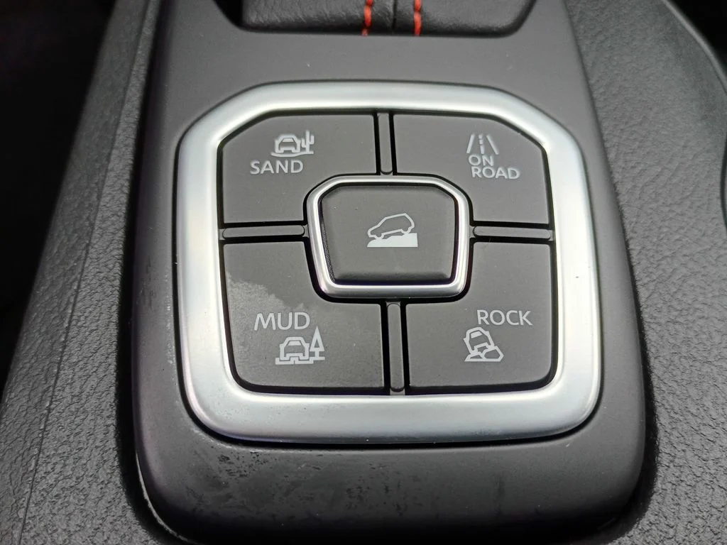 New 2026 Glacier White Nissan Crew Cab PRO-4X® image 35
