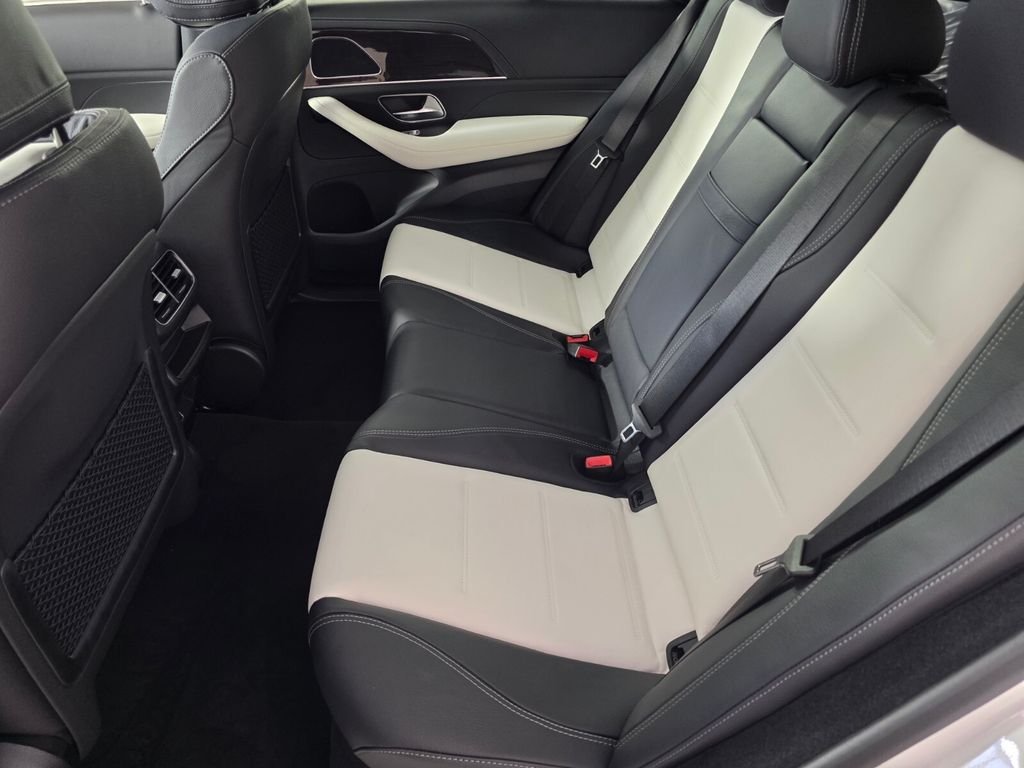 New 2026 Polar White Mercedes-Benz GLE 350 image 11