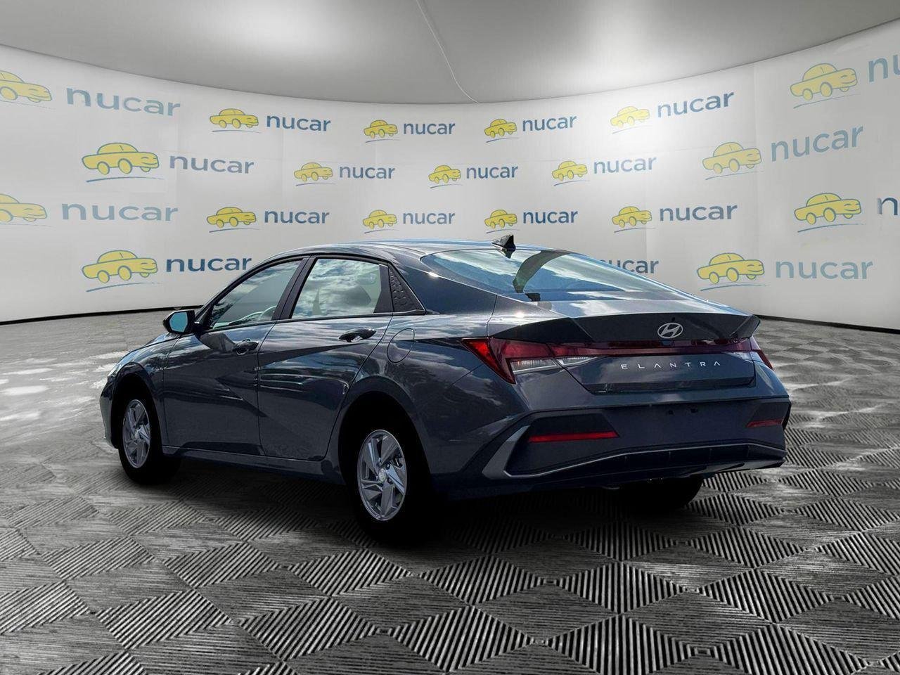 2026 Hyundai Elantra — photo 5