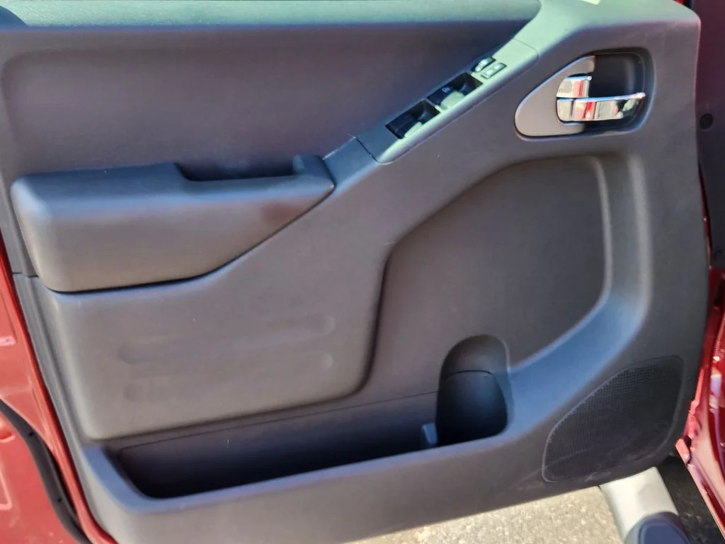 Used 2019 Cayenne Red Metallic Nissan PRO-4X image 6