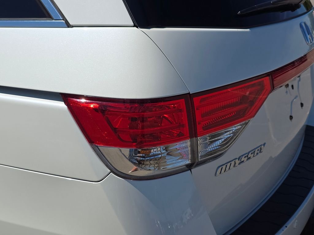 Used 2015  Honda Touring image 14